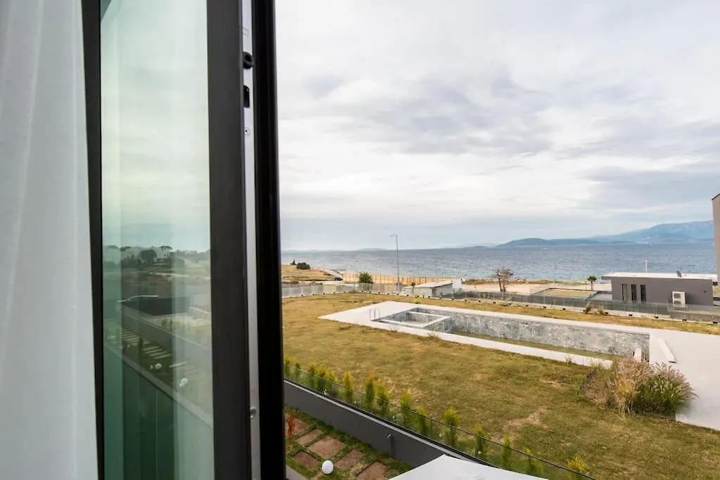 Nyaraló Denize Sifir Dublex Villa Çeşme